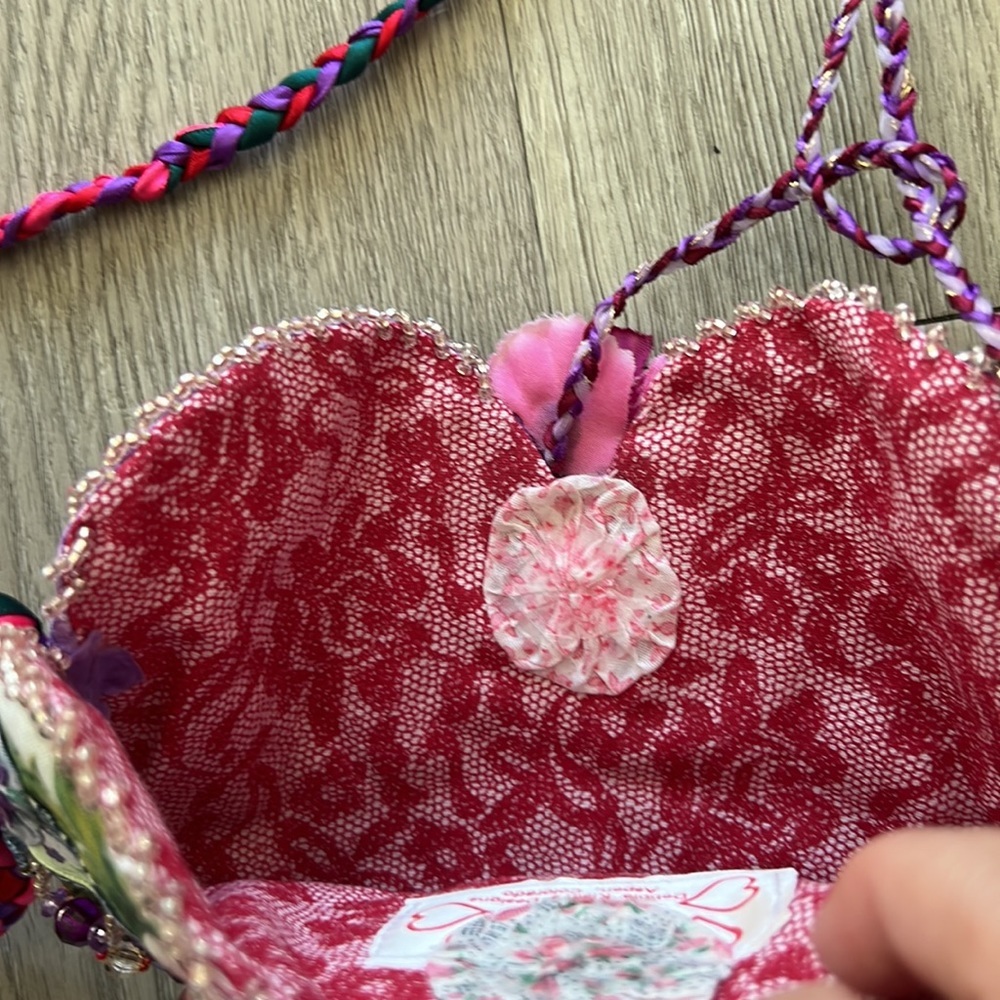 NWT VINTAGE BAG Heart-shaped Handmade Hand-beaded in Aspen CO ROSETTES colorful - Picture 12 of 16
